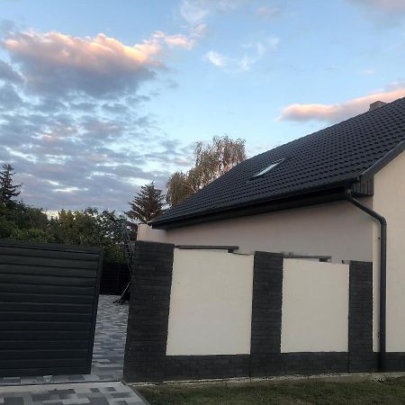 Апартаменти Freedom Apartman Морахалом Екстер'єр фото